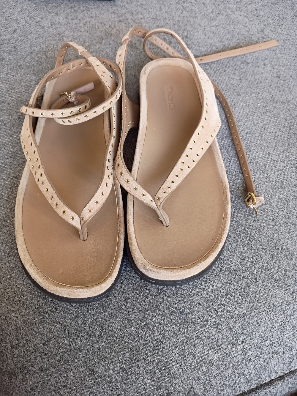 Madewell Tawny Khaki Suede Ankle-Wrap Thong Sandal - Picture 2 of 5